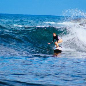 Meet your Posher, Elise